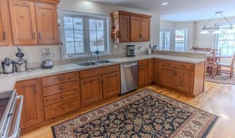 85 McVeagh Rd, Westbrook, CT 06498