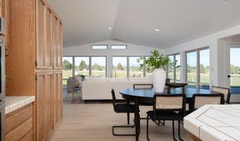 22321 McArdle Rd, Bend, OR 97702