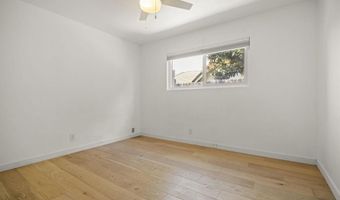 2325 Parkway Dr, Camarillo, CA 93010