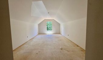 6838 Detonti Rd, Bauxite, AR 72011