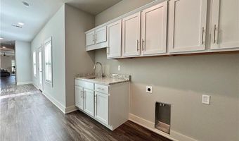 915 NE Heights Ln, Bentonville, AR 72712