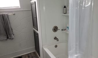 710 S Main St, Ada, OH 45810
