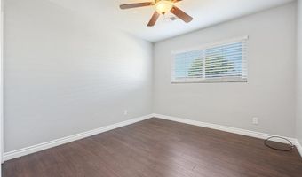 9535 Lakeview Dr, La Mesa, CA 91942