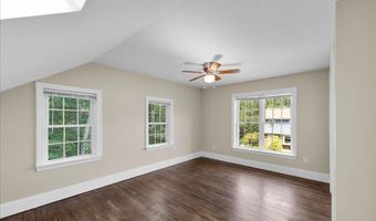 153 Cedar St, Belfast, ME 04915