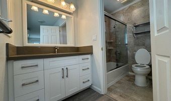 2809 Henry St B, Honolulu, HI 96817