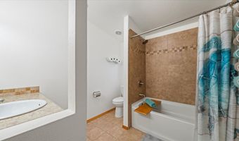 317 7th St, Benton City, WA 99320