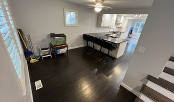17 N Iowa Ave, Addison, IL 60101