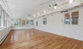16 Old Simmonsville Rd, Johnston, RI 02919