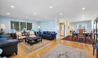 5858 Abernathy Dr, Los Angeles, CA 90045