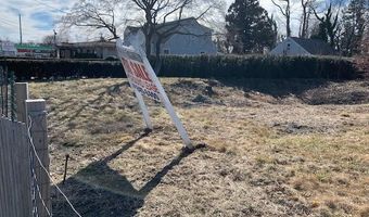 770 N Broadway, Amityville, NY 11701