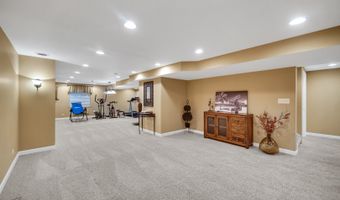 7 ROCK RIVER Ct, Algonquin, IL 60102