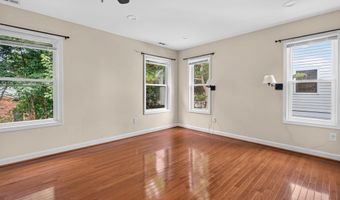 4705 22ND St N, Arlington, VA 22207