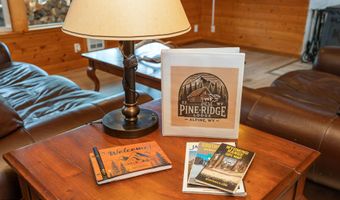 9 PINE St, Alpine, WY 83128