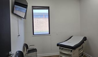 350 W North Ave, Addison, IL 60101
