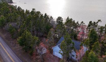 5877 Five Mile Point Rd, Allouez, MI 49805