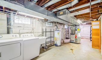 6027 Kim Ave, Allen Park, MI 48101