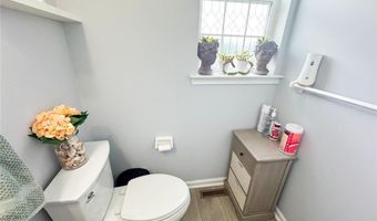 1391 Caspian St, Allentown, PA 18104