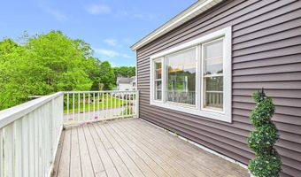 38 Mary Carroll St, Auburn, ME 04210
