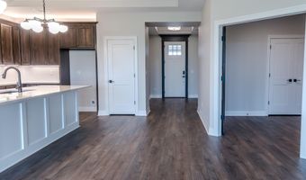 336 W Boxthorn Dr, Andover, KS 67002