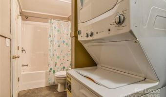 543 College St, Asheville, NC 28801