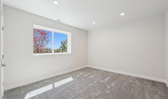 735 E 850 S, Centerville, UT 84014