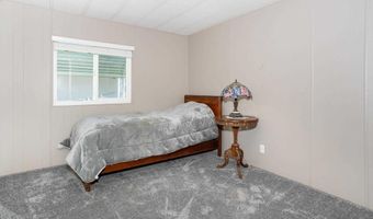 135 Beechwood Ln, Oceanside, CA 92054