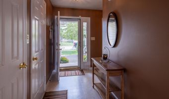 8199 Overbrooke Ln, Avon, IN 46123
