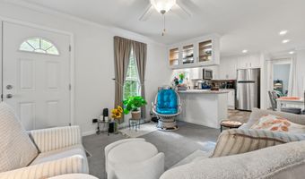 4 Clover Corner Ln, Augusta, ME 04330