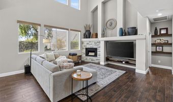 10661 Shelter Hill Ct, Las Vegas, NV 89129