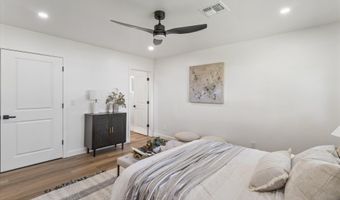 2029 W SHAWNEE Dr, Chandler, AZ 85224