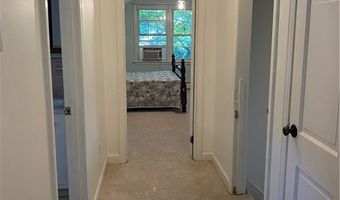 40 Aaron Ave Ave, Bristol, RI 02809