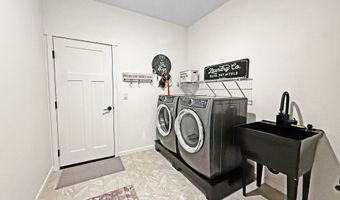 7205 EDGE CLIFF Dr, Brookings, OR 97415