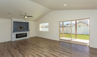 2415 W Ray Ave, Artesia, NM 88210
