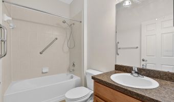 331 CEDAR FALLS Dr, Apollo Beach, FL 33572