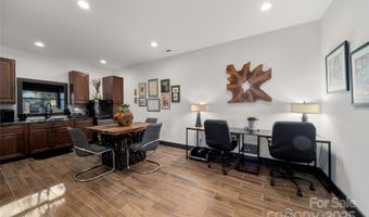 41 Ben Lippen School Rd, Asheville, NC 28806