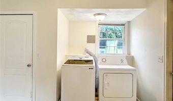 5 Craigie Ave, Johnston, RI 02919