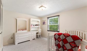 3827 Nautilus Trl, Aurora, OH 44202