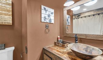 42 Hill Rd, Allentown, NJ 08501