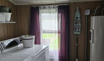 221 W 11th St, Bicknell, IN 47512