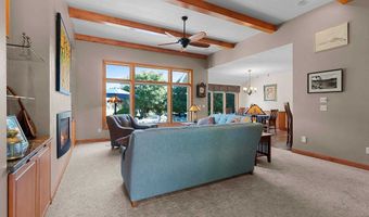 1900 E ORCHARD BLOSSOM Dr, Appleton, WI 54915