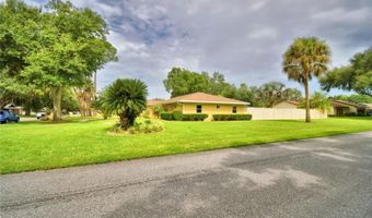 902 CRESTVIEW Dr, Auburndale, FL 33823