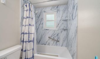 2013 E Sylvan Cir, Brandon, SD 57005