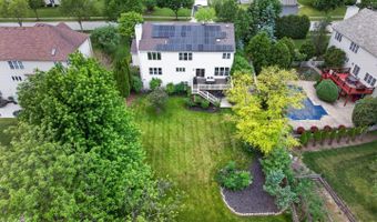 941 Par Dr, Algonquin, IL 60102