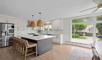 96 Roger Williams Dr, North Kingstown, RI 02852