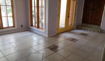 118 E ELMVIEW Pl, Alamo Heights, TX 78209