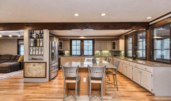 107 Fresh Pond Ln, Brookline, NH 03033