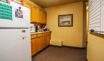 11 N DAKOTA St, Aberdeen, SD 57401