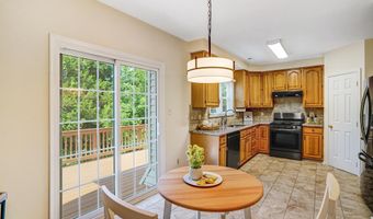 7044 FIELDHURST Ct, Alexandria, VA 22315