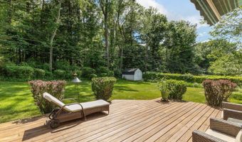 17 Northgate Dr, Albany, NY 12203