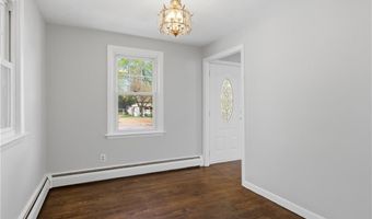 21 Citizen St, Cumberland, RI 02864